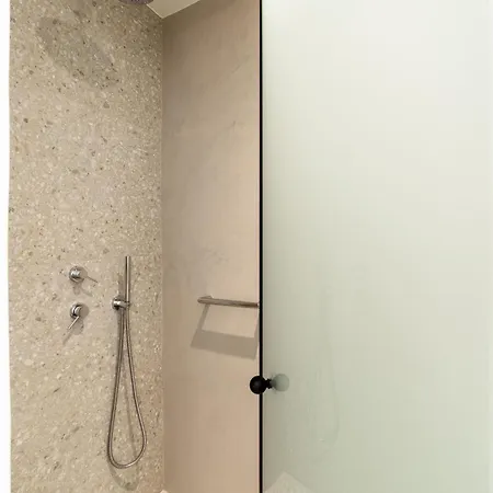 Andros Utopia Daire Batsi