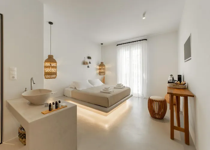 Andros Utopia Batsi (Andros)