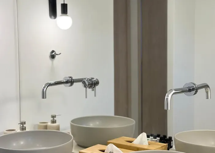 Andros Utopia Mpatsi